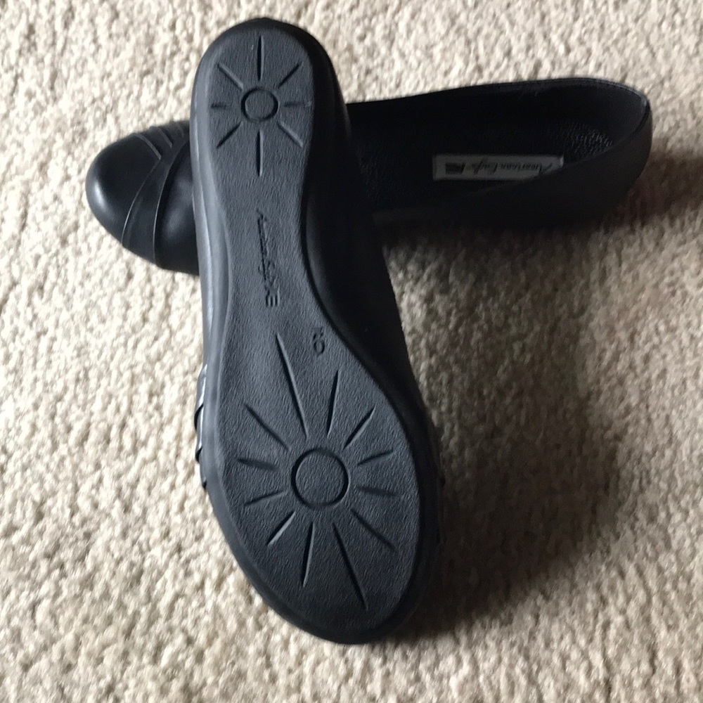 Shoes - Picture 3 of 3